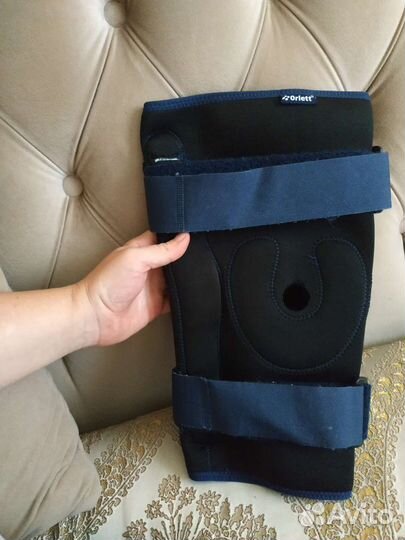 Наколенник ортопедический