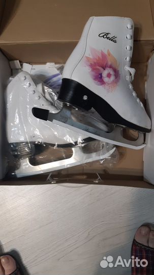 Коньки фигурные 37 размер