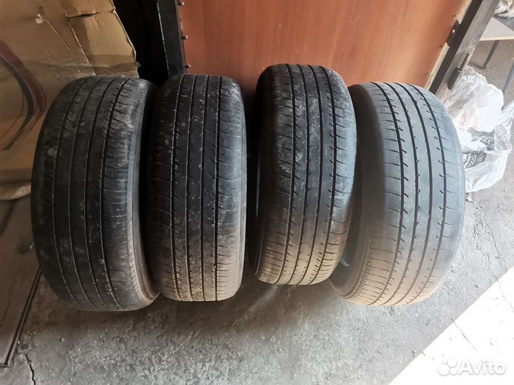 Yokohama BluEarth E70 215/55 R17