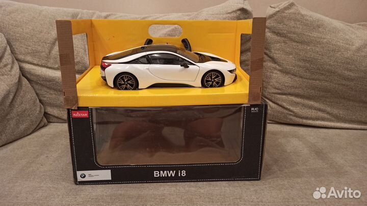 Радиоуправляемая машина BMW I8