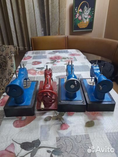 Советские детские швейные машинки(ремонт,запчасти)