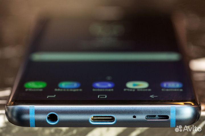Samsung Galaxy S9, 4/64 ГБ