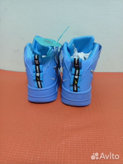 Кроссовки демисезонные Nike