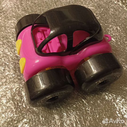 Игрушки машинка,слоник,лошади