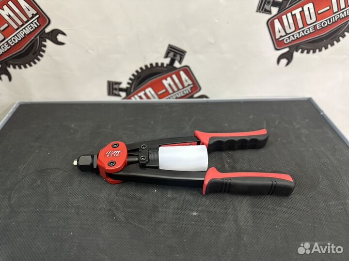 Заклепочник с контейнером JTC