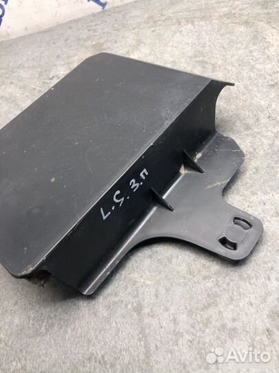 Кронштейн бампера задний правый Renault Logan 2