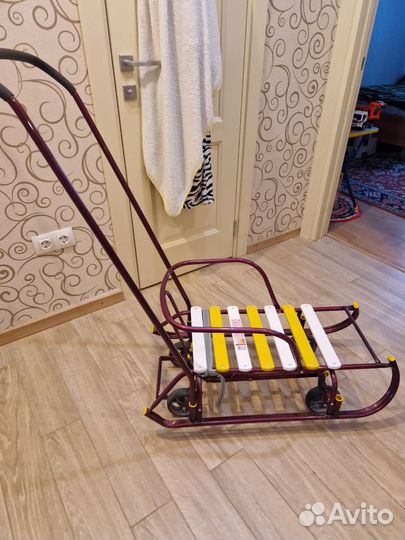 Детские санки на колесах