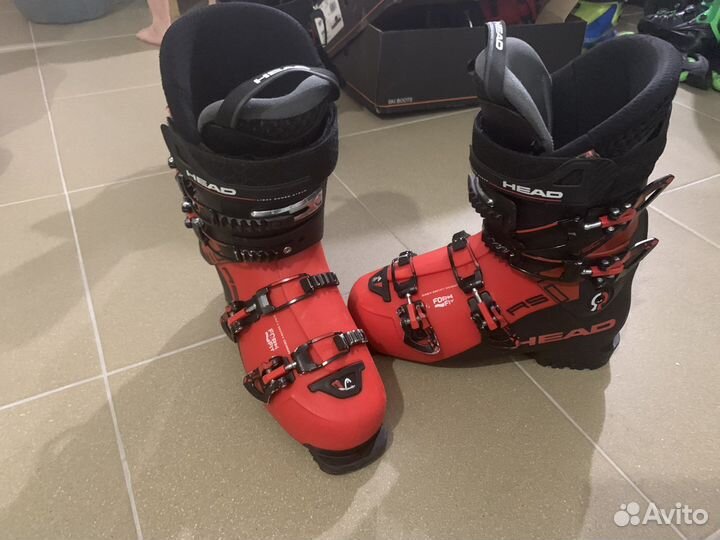 Горнолыжные ботинки