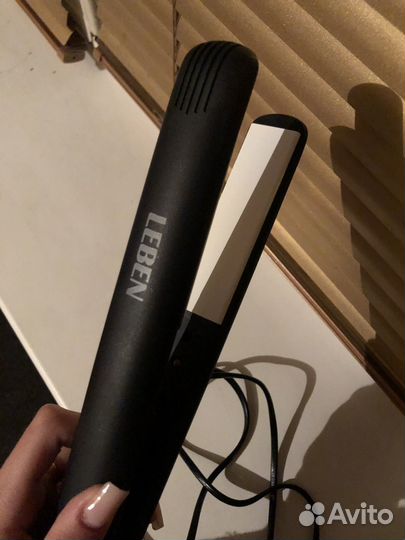 Выпрямитель для волос