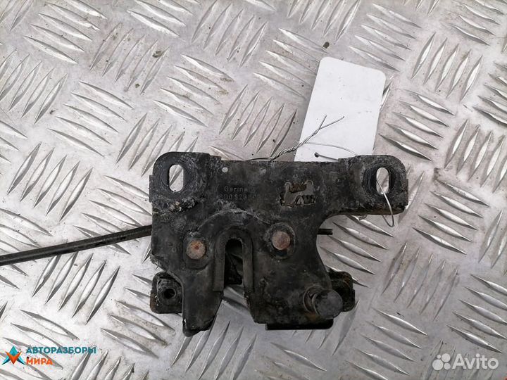 Замок капота Audi A6 4A/C4 1996 8D0823509J