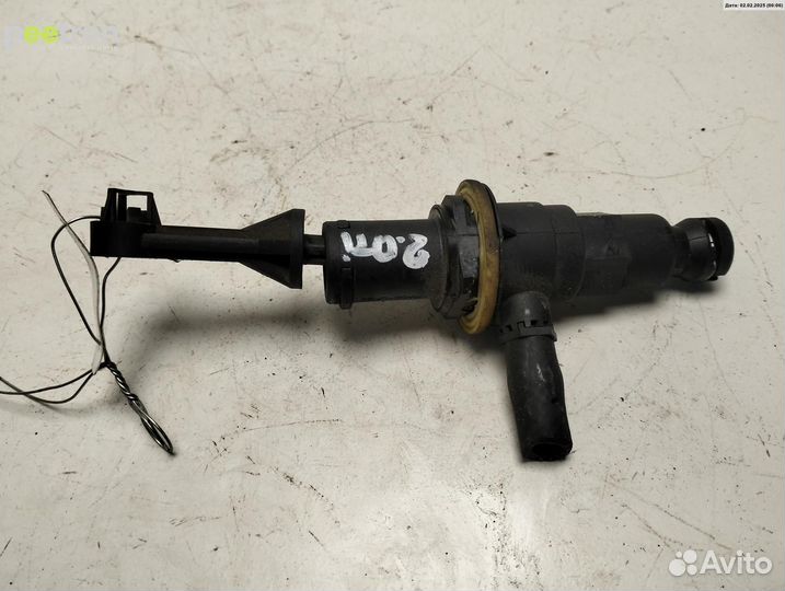 Б/У Б/У Цилиндр сцепления главный 8200039836