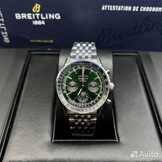 Часы Breitling Navitimer