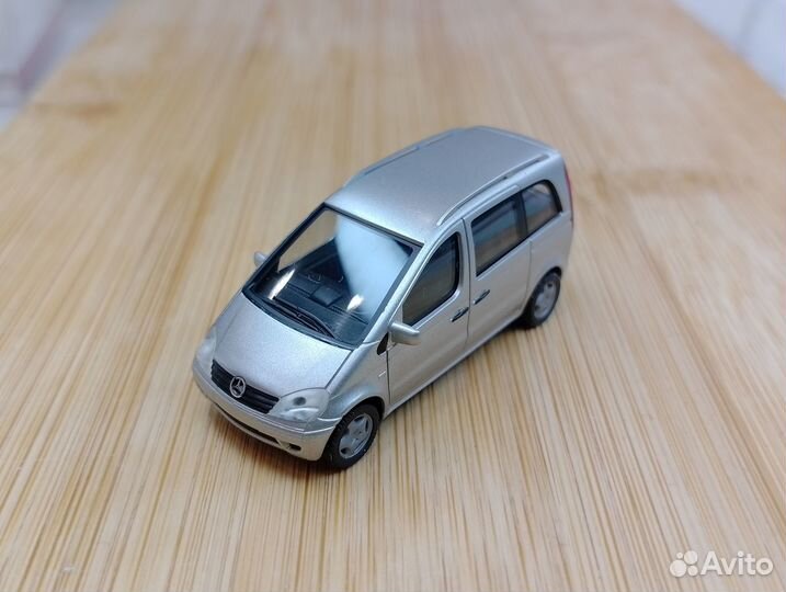 Mercedes Benz Vaneo (2002-2005)