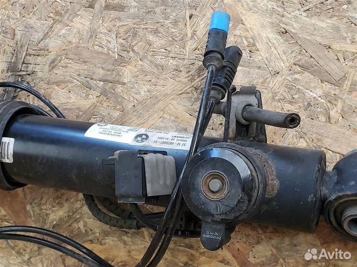 Амортизатор задний BMW X6 F16 левый активный