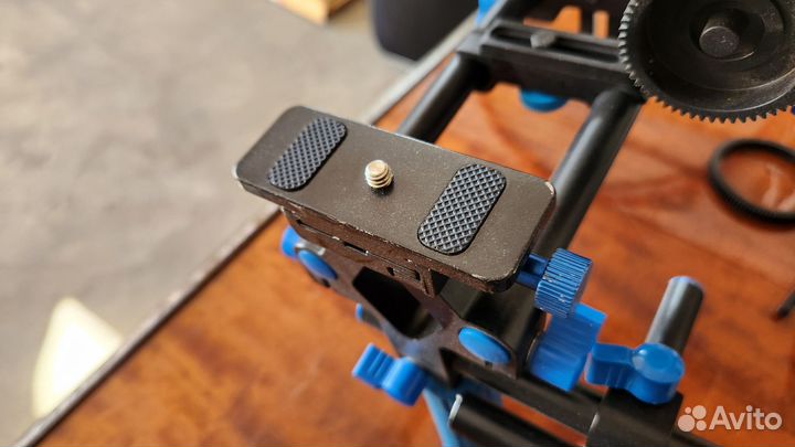 Плечевой упор для камеры