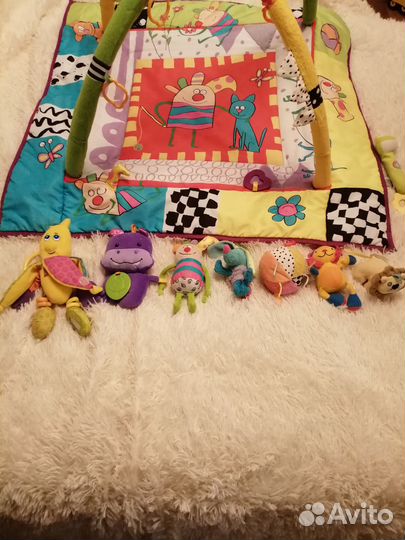 Развивающий коврик