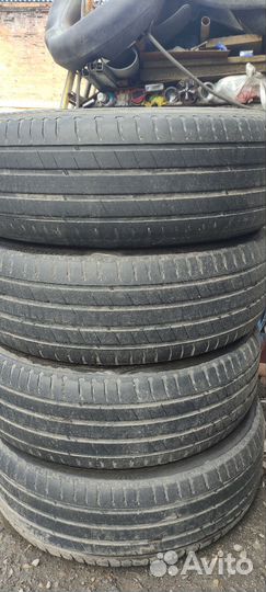 Michelin Latitude Sport 235/65 R17