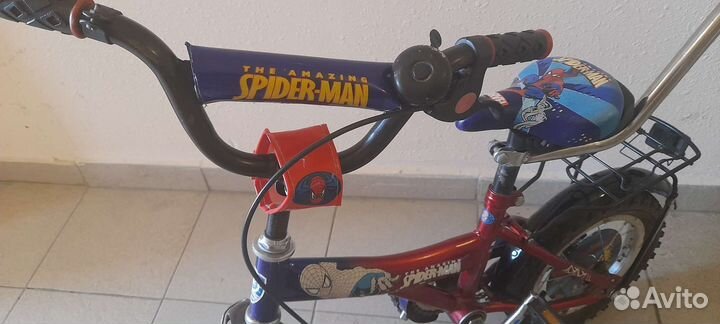 Детский четырехколесный велосипед с ручкой