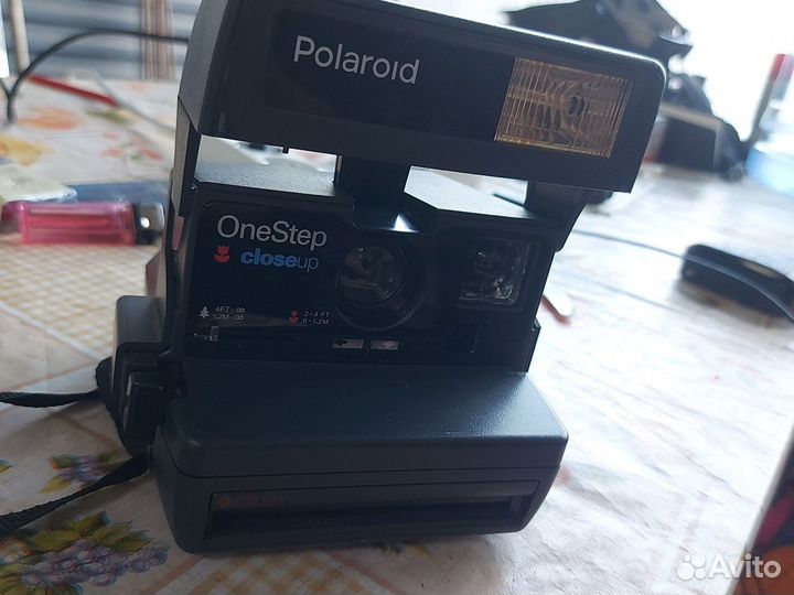 Плёночный фотоаппарат polaroid