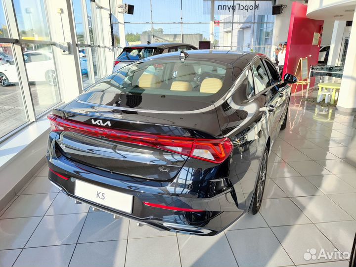 Kia K5 2.5 AT, 2023