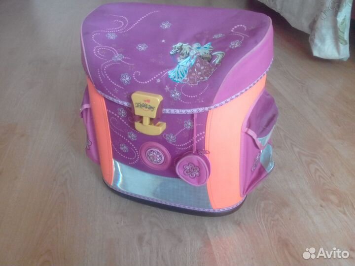 Ранец для девочки DerDieDas объём 20.5 л