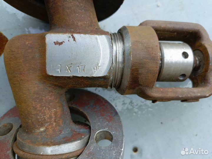 Клапан запорный