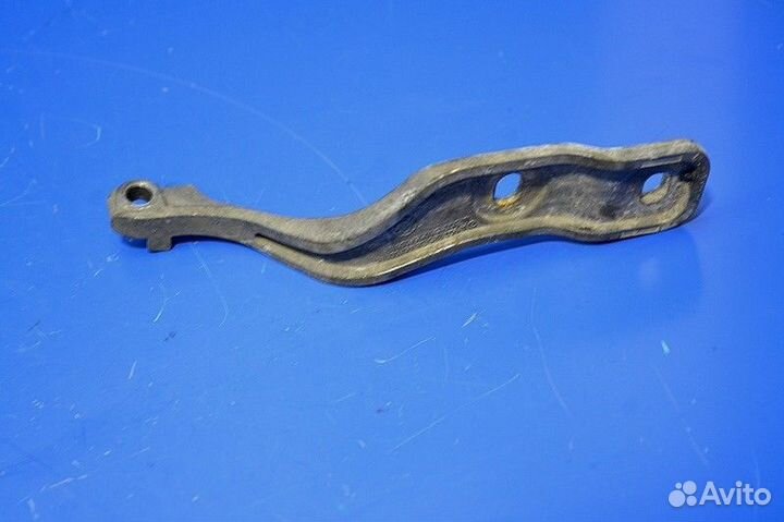 Кронштейн крепления фары, правой mercedes-benz Act