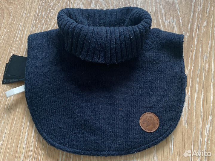 Отдам шапки, варежки/перчатки, манишку, бандану