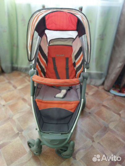 Прогулочная коляска