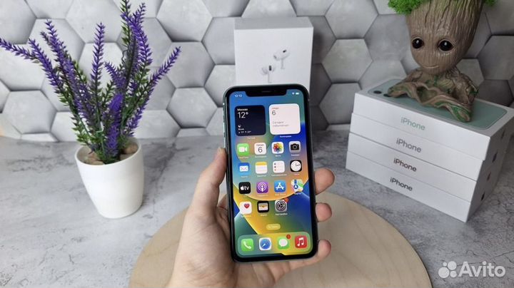 iPhone 11, 64 ГБ