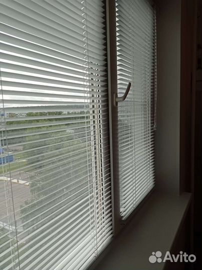 Жалюзи горизонтальные алюминиевые