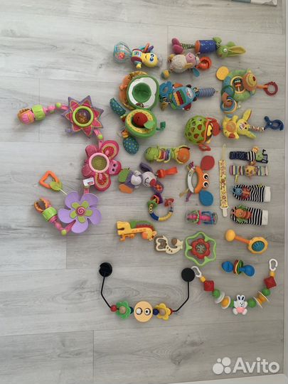 Игрушки пакетом до года