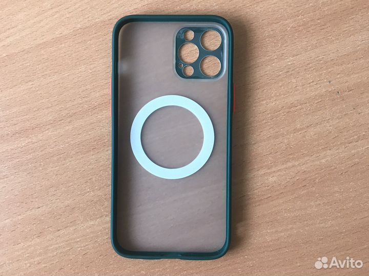 Челон на iPhone 12 pro max