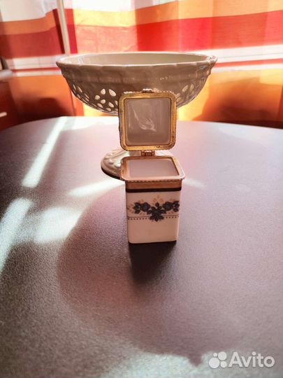 Шкатулочка фарфоровая