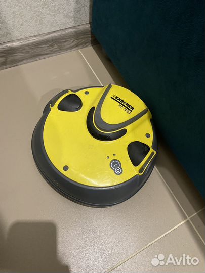 Робот пылесос karcher RC3000