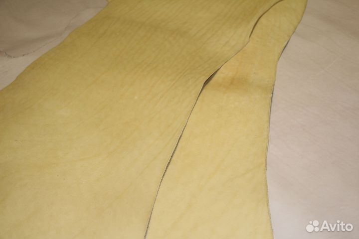 Кожа. Юфть. Цвет пшеничный. 1,2-1,4 мм