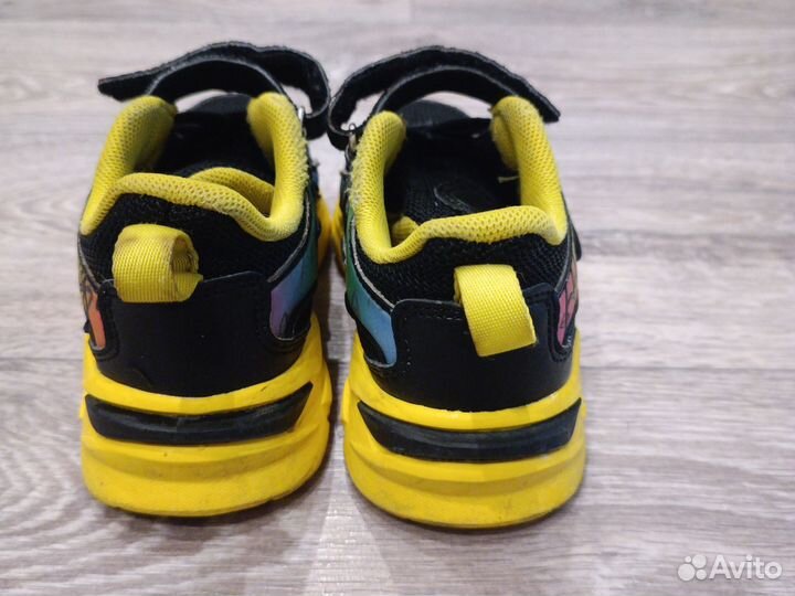 Кроссовки для мальчика blessbox