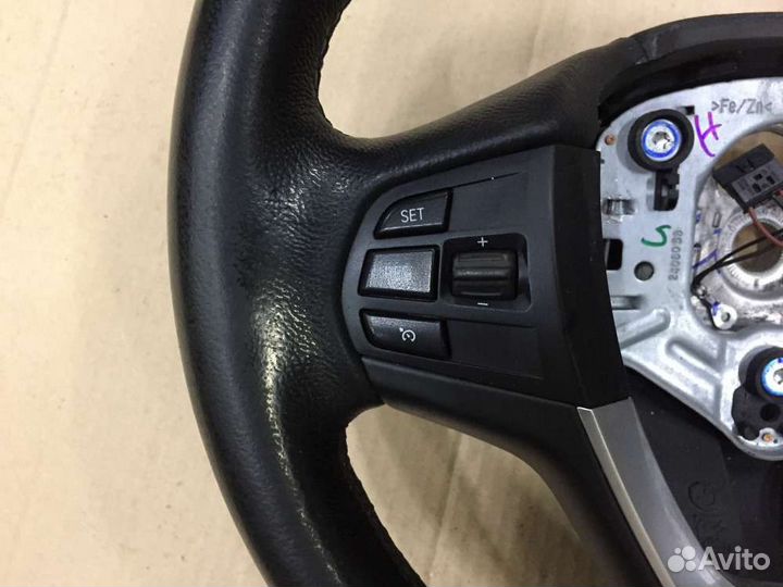Руль потёртый на BMW X3 (F25) (бмв Х3 (Ф25)