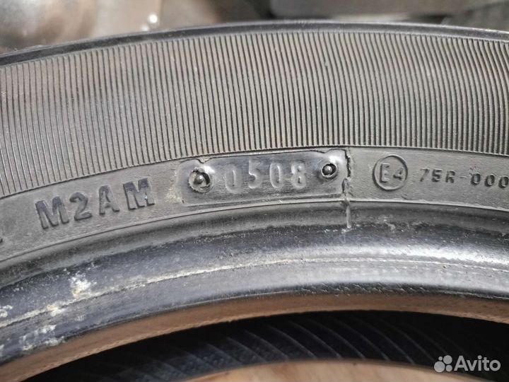 Dunlop D402F MT90B16 M/C72 H