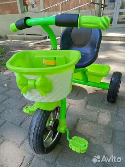 Трехколесный велосипед