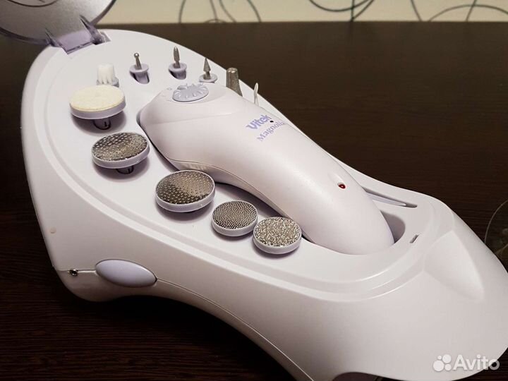 Набор для маникюра и педикюра Vitek