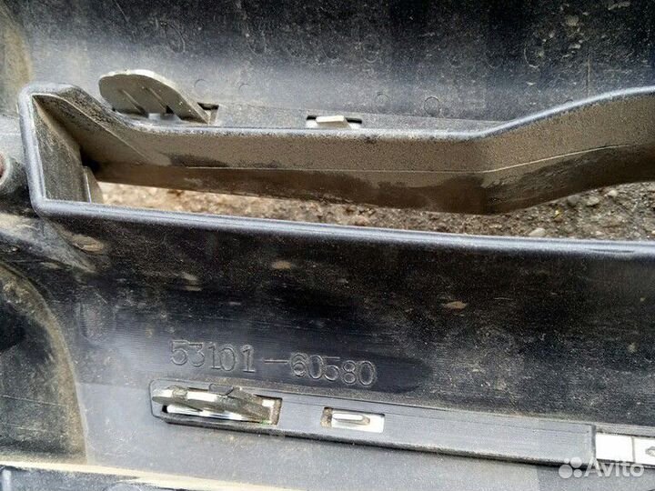 Решетка радиатора Land Cruiser 200 дорестайл