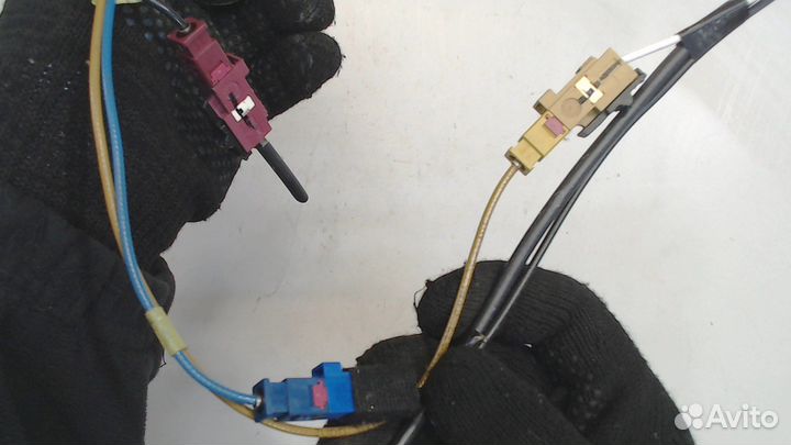 Антенна Cadillac STS, 2008