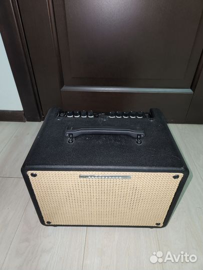 Ибанез трубадур акустический комбо