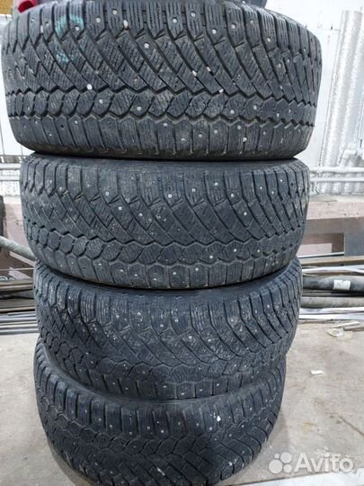 Continental ContiIceContact 235/55 R18 104T