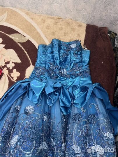 Вечернее платье