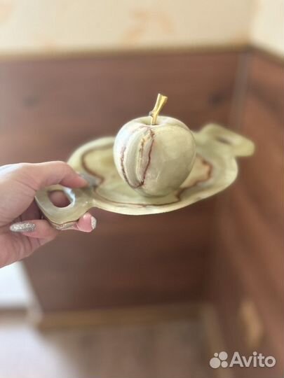 Сувенир из натурального оникса