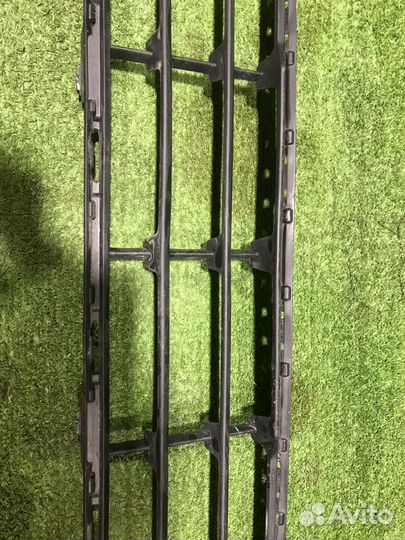 Решетка переднего бампера Volvo XC 60 XC60 2