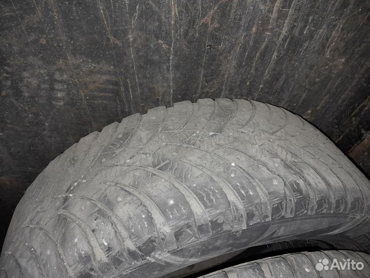 Pirelli Ice Zero 2 205/55 R16