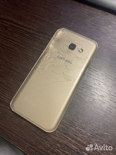 Samsung Galaxy A3 (2017) SM-A320F/DS, 2/16 ГБ